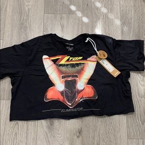 🚨SOLD🚨 Cotton On Cropped Band T Shirt